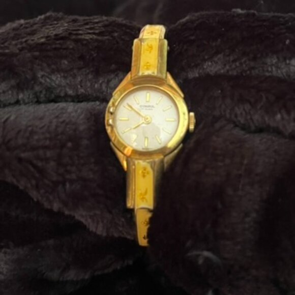 Consul Vintage Gold Plated Swiss Bracelet Enamel Watch main image 7